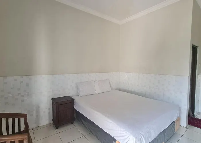 Oyo 90831 Hotel Gardenia Prambanan