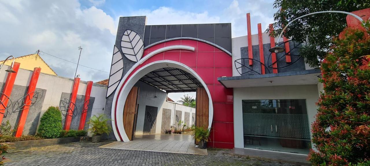 Hotel Oyo 90831 Gardenia Prambanan
