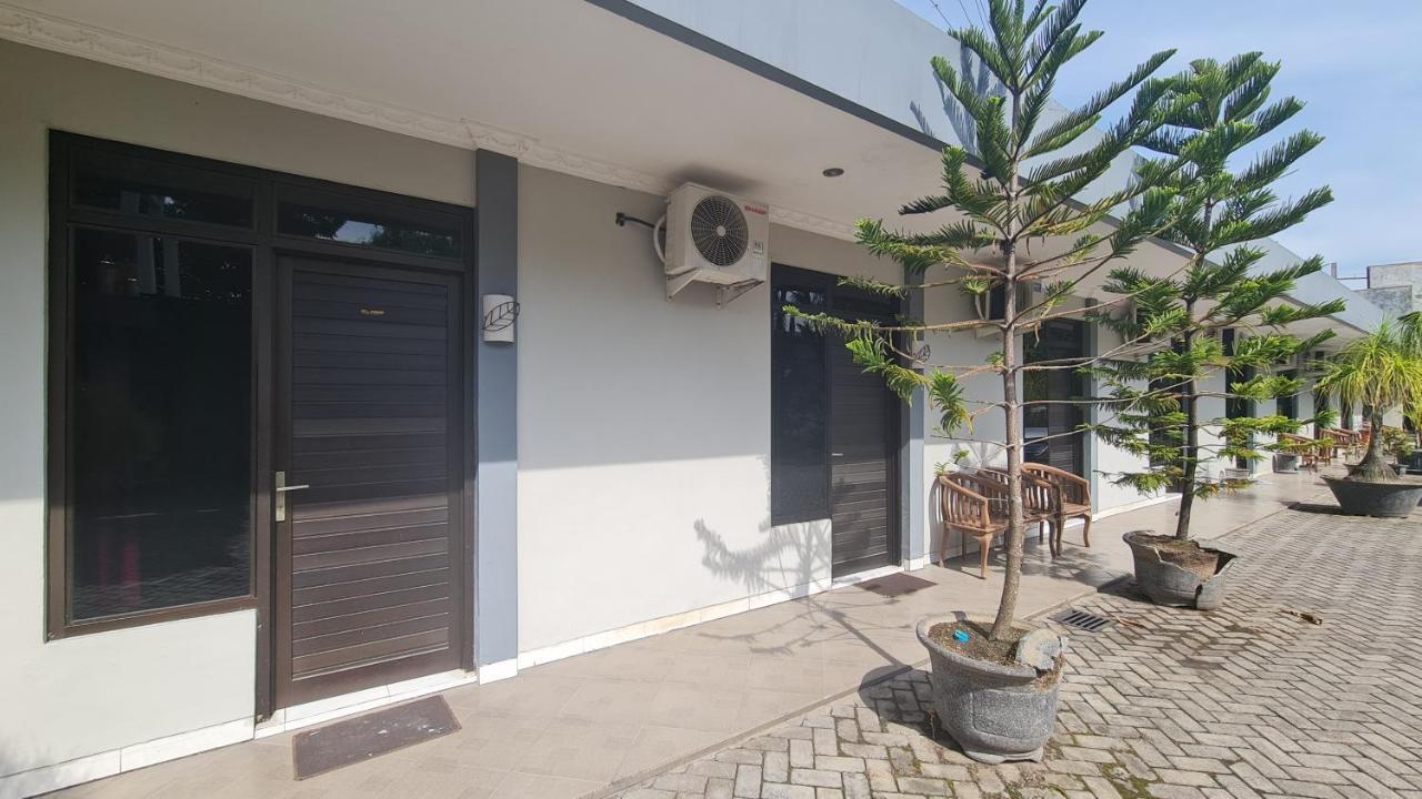 Oyo 90831 Gardenia Prambanan 2*