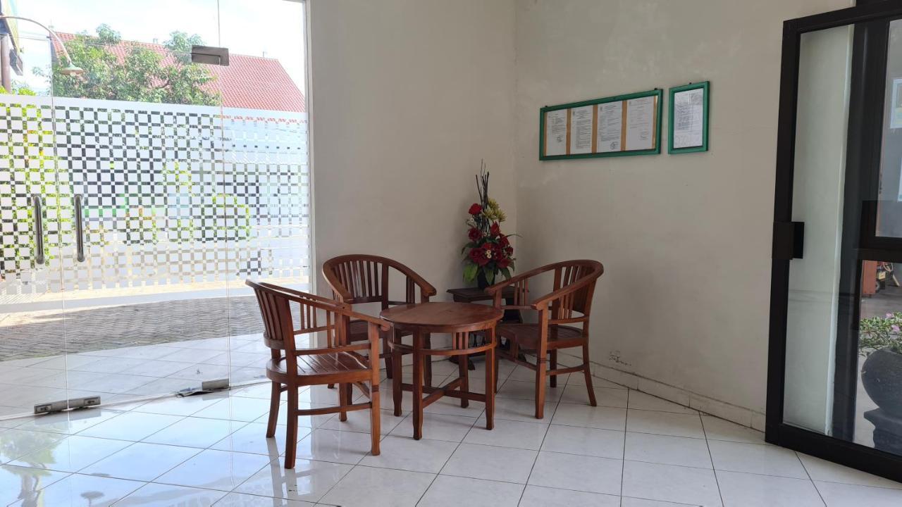 Oyo 90831 Gardenia Prambanan 2* Yogyakarta